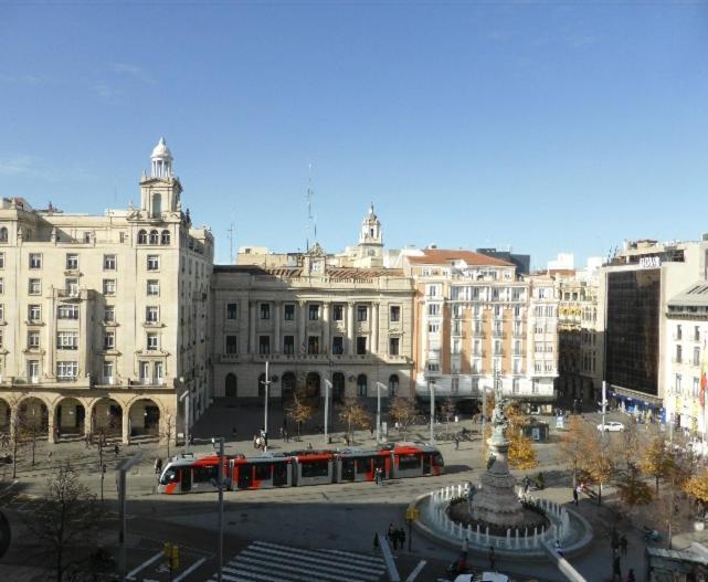 Apartamento Centrico "El Rubi Del Pilar" Apartment ซาราโกซา ภายนอก รูปภาพ